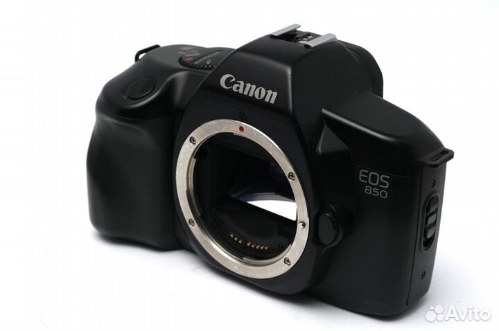 Canon EOS 850 + Canon Zoom EF 35-70mm f3.5-4.5 A