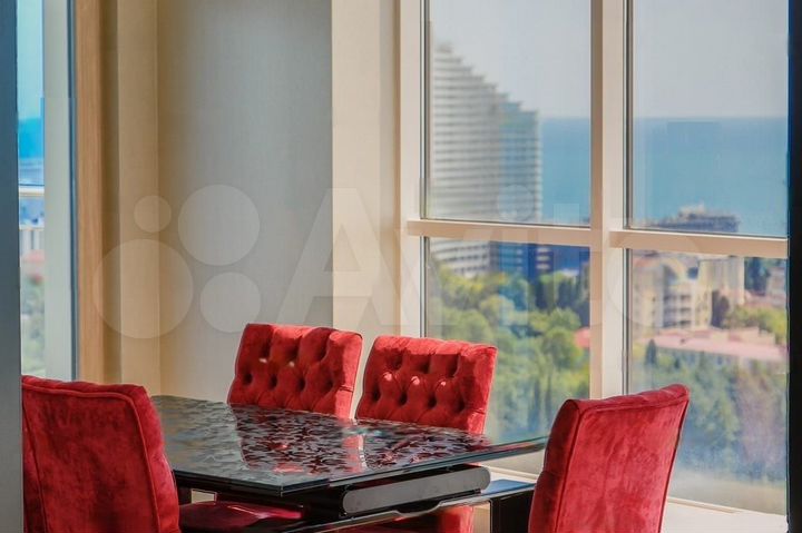 3-к. квартира, 137 м², 17/19 эт.