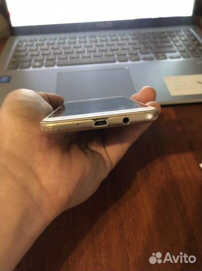 Телефон Samsung galaxy j5 prime