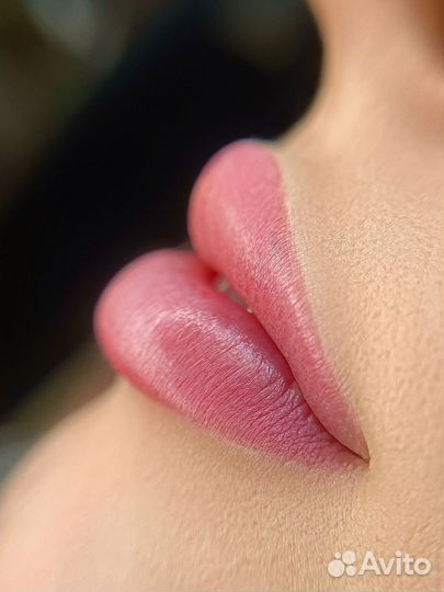 Перманентный макияж губ