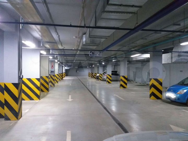 Машиноместо, 14 м²