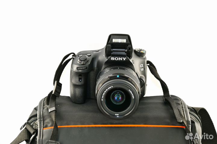 Sony Alpha A58 20.1MP Kit SAM II 18-55 как Новый