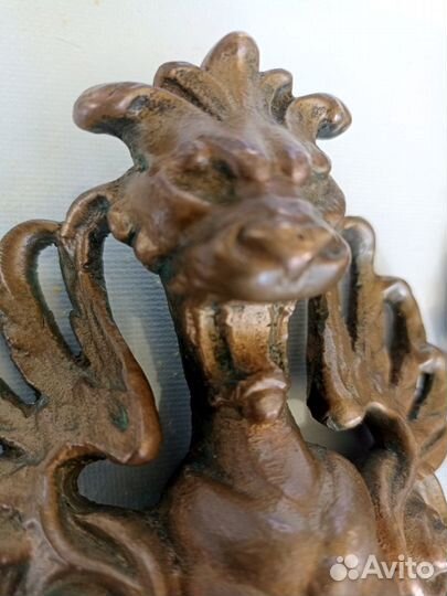 Старинные бронзовые накдадки 2 штуки,лев