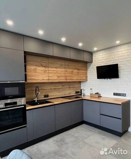 Угловая кухня на заказ с доставкой от производител