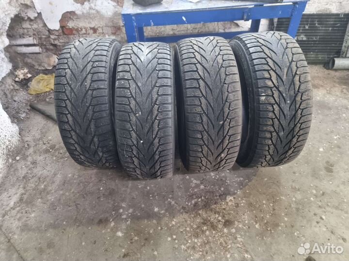 Nokian Tyres Hakkapeliitta R2 SUV 285/60 R18 116R
