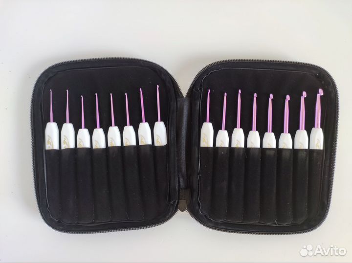 Набор крючков для вязания (16 шт.) в пенале