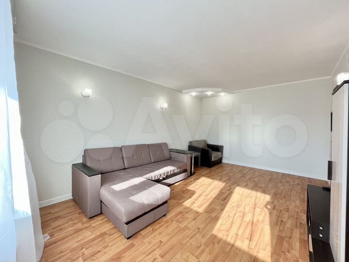 2-к. квартира, 52 м², 5/9 эт.