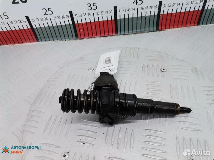 Форсунка Audi A2 8Z 2004 038130073AG