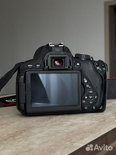 Зеркальный фотоаппарат canon 650d