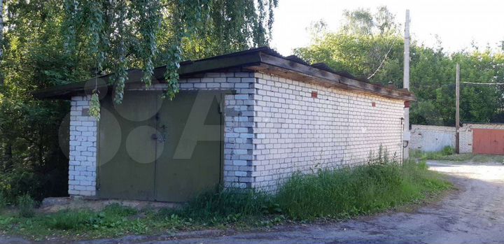 Гараж, > 30 м²