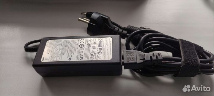 Зарядное устройство ноутбука Samsung PA-1600-66