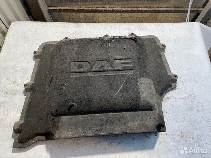 Пыльник двигателя передний Daf