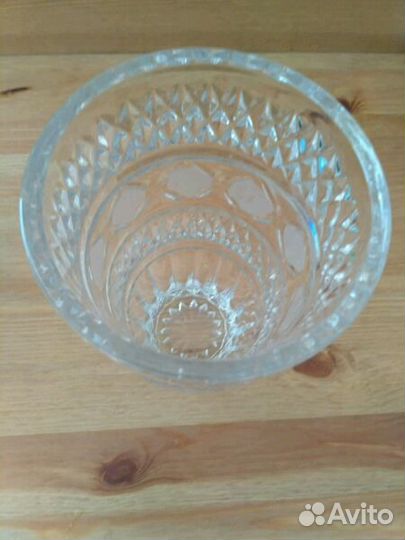 Ваза хрустальная