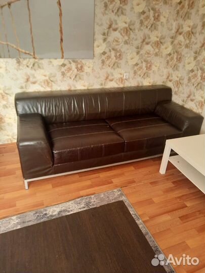 Кожаный диван IKEA
