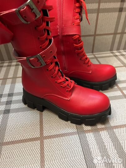 Зимние высокие сапоги с сумочкой