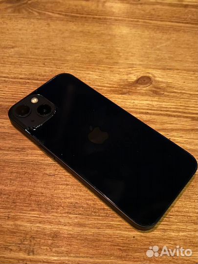Продаю iPhone 13