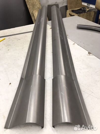 Toyota Carina E ремкомплект порога правый