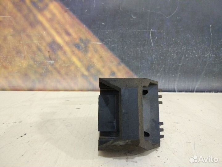 Крепление радиатора Bmw 318I E46 N42 2003