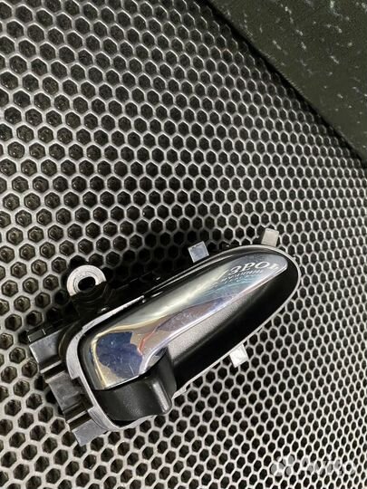 Ручка двери внутренняя правая Nissan almera g15