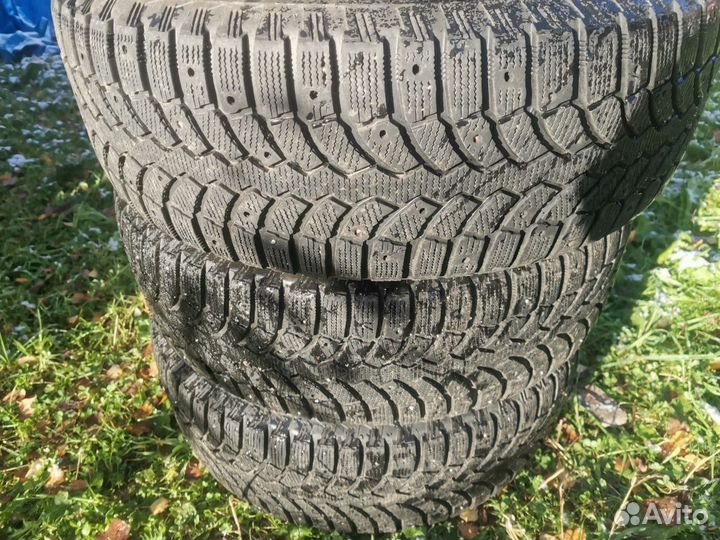 Bridgestone Blizzak Spike-01 265/65 R17 116