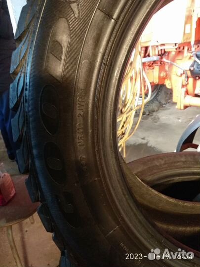 Goodyear UltraGrip 225/60 R17