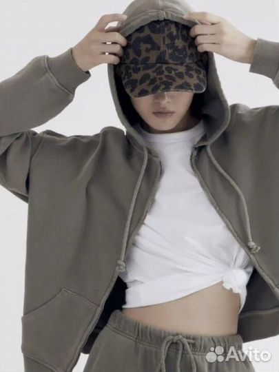 Спортивный костюм lime garment dye