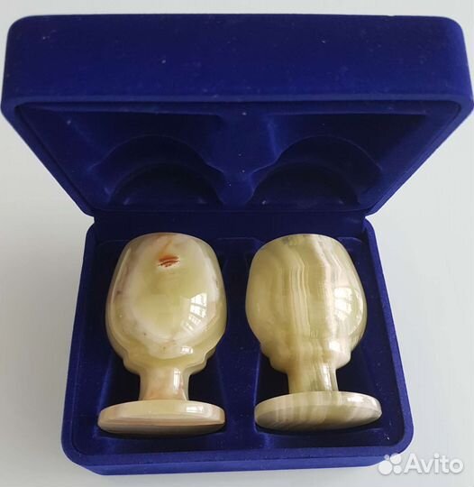 Рюмки из оникса. Подарочный набор