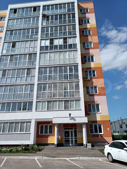 2-к. квартира, 63 м², 3/9 эт.