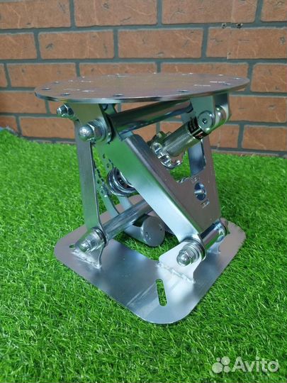 Стойка амортизационная для кресла лодки или катера