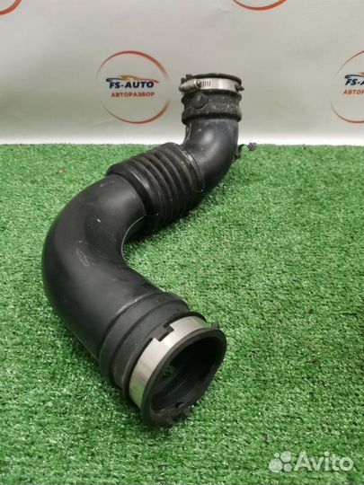 Патрубок воздушного фильтра Dodge Caliber 1.8 EBA