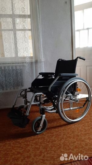 Кресло -коляска для инвалидов