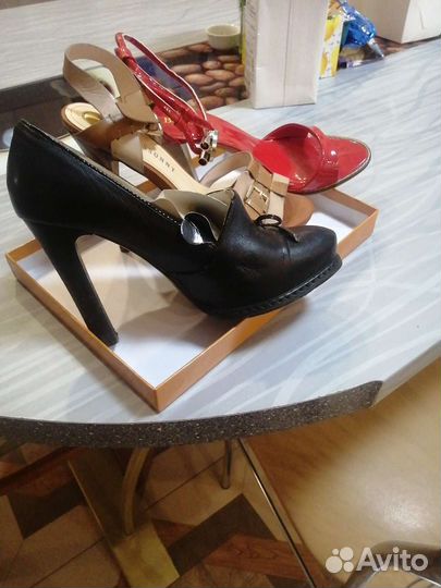 Туфли, сабо