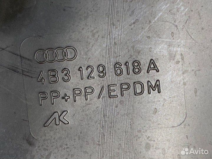 Патрубок воздушного фильтра Audi Allroad C5 BAS