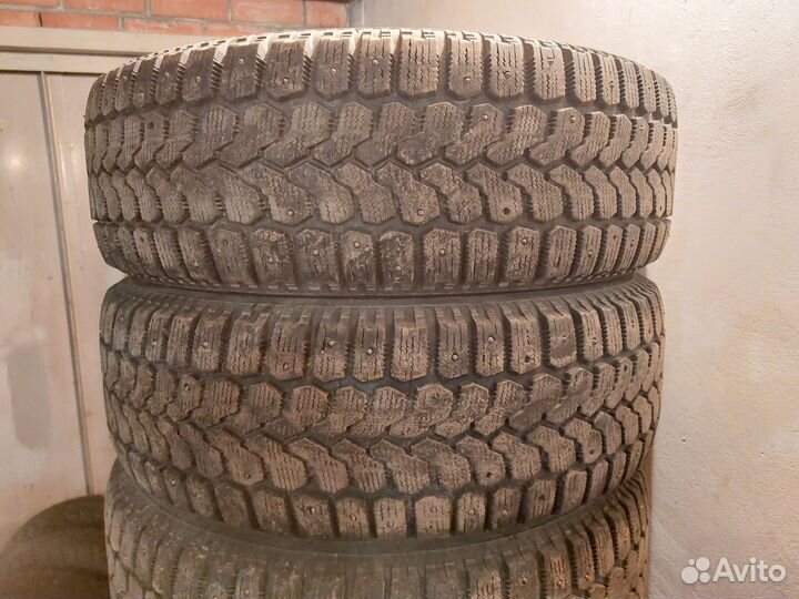 Yokohama Ice Guard F700Z 205/65 R16