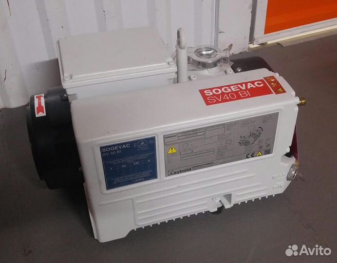 Форвакуумный насос Leybold sogevac SV 40 BI