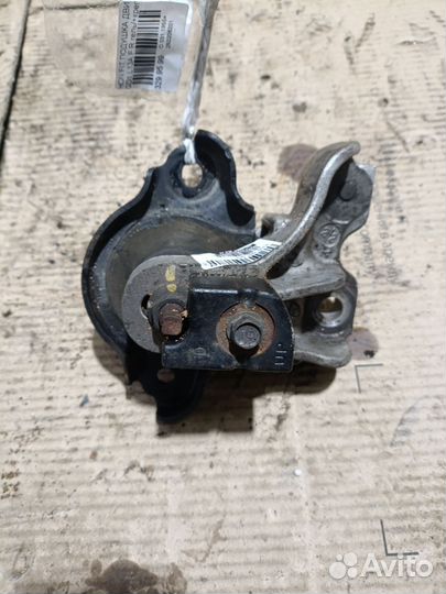 Подушка двс Honda Fit GD1 (Переднее Правое)