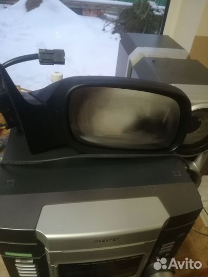 Зеркало заднего вида