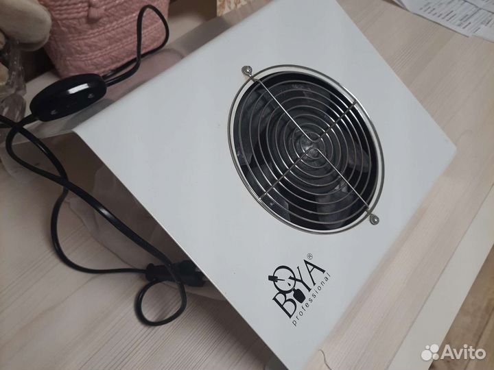 Маникюрный пылесос boya