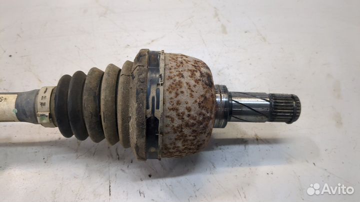 Полуось левая передняя Mitsubishi Carisma