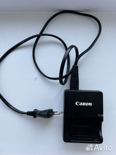 Зеркальный фотоаппарат canon 500d