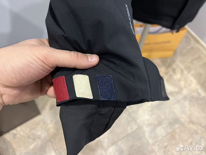 Зимняя мужская куртка пуховик Moncler grenoble