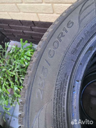 Goodyear EfficientGrip SUV 4x4 235/60 R16 120M