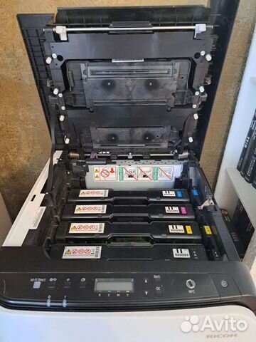 Лазерный цветной принтер ricoh SP C 261DNW объявление продам