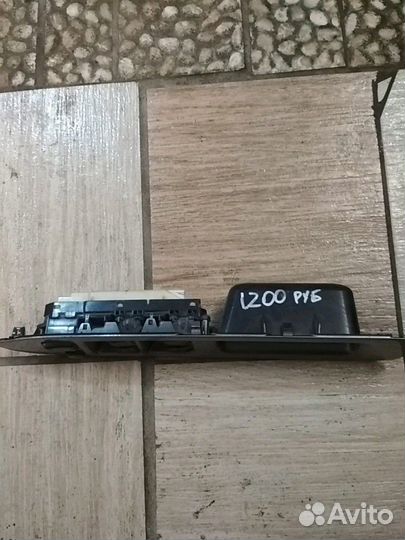 Блок управления стеклоподъемниками mark110