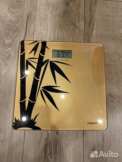 Весы напольные электронные Scarlett