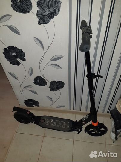 Самокат взрослый электрический