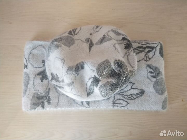 Комплект шерстяной (берет + шарф) новый