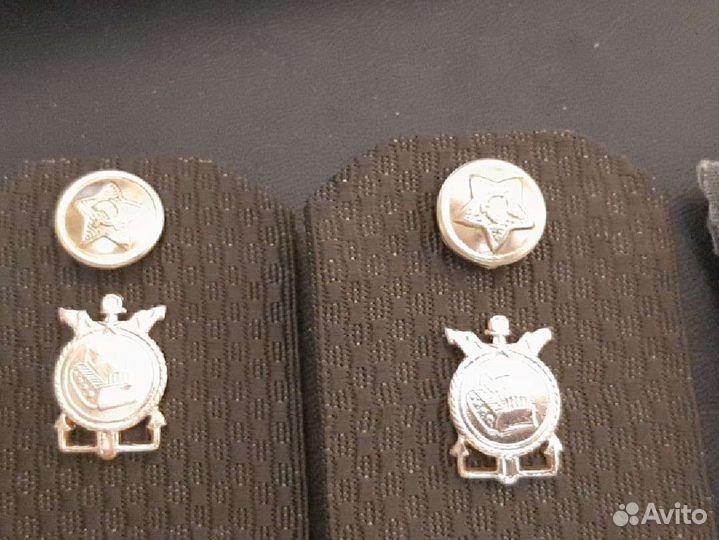 Погоны, эмблемы и знаки советской армии