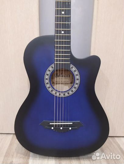 Акустическая гитара