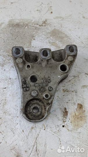 Кронштейн опоры двигателя Volkswagen Polo седан